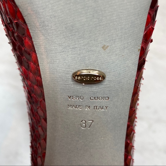 Sergio Rossi Python Heel - Picture 6 of 10